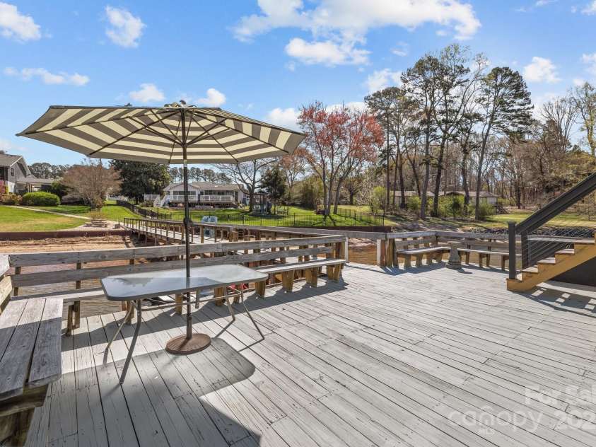 15921 Cramur Drive, Huntersville, NC 28078.  MLS# CAR4237838, YatesRealty ID 9411. 