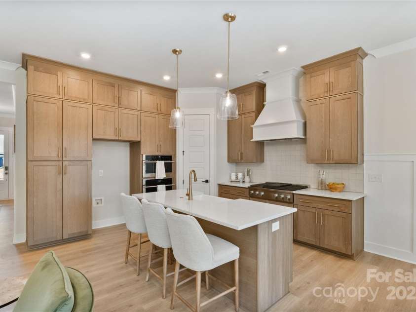 2081 Bonds Lane, Fort Mill, SC 29715.  MLS# CAR4296227, YatesRealty ID 9411. 