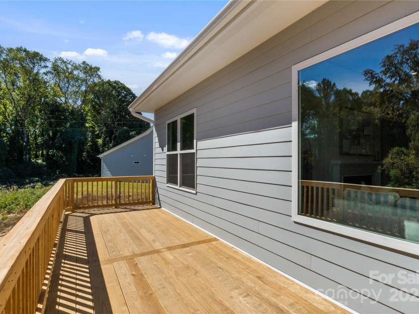 2081 Bonds Lane, Fort Mill, SC 29715.  MLS# CAR4296227, YatesRealty ID 9411. 