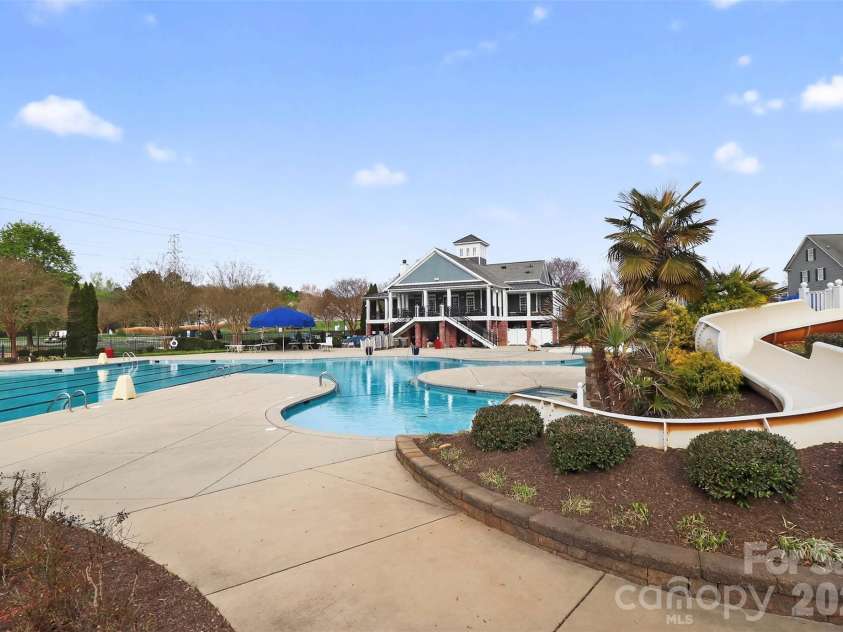 3851 Longmore Lane, Kannapolis, NC 28081.  MLS# CAR4359323, YatesRealty ID 9413. Community Pool