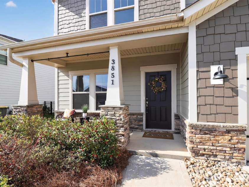 3851 Longmore Lane, Kannapolis, NC 28081.  MLS# CAR4359323, YatesRealty ID 9413. Covered front porch