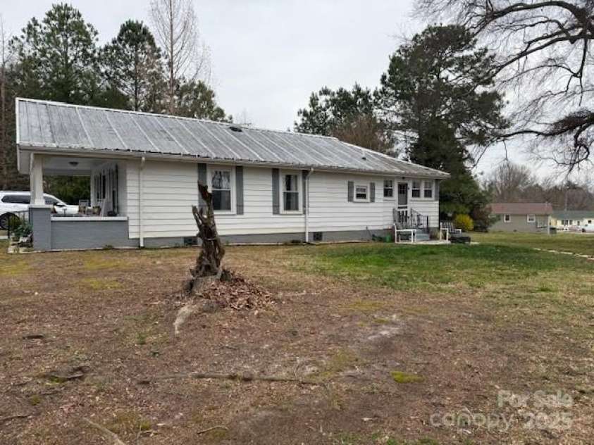 412 Ross Grove Road, Shelby, NC 28150.  MLS# CAR4233734, YatesRealty ID 9413. 