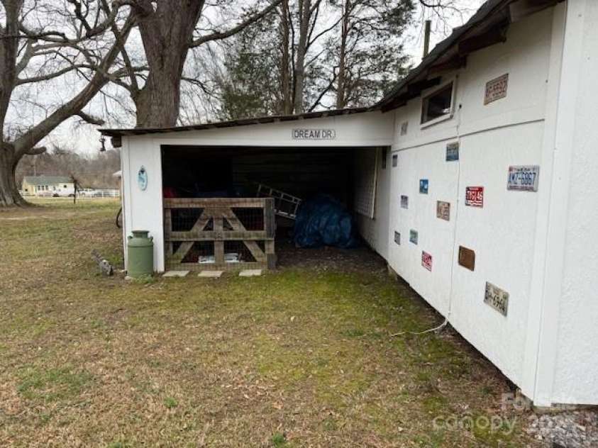 412 Ross Grove Road, Shelby, NC 28150.  MLS# CAR4233734, YatesRealty ID 9413. 