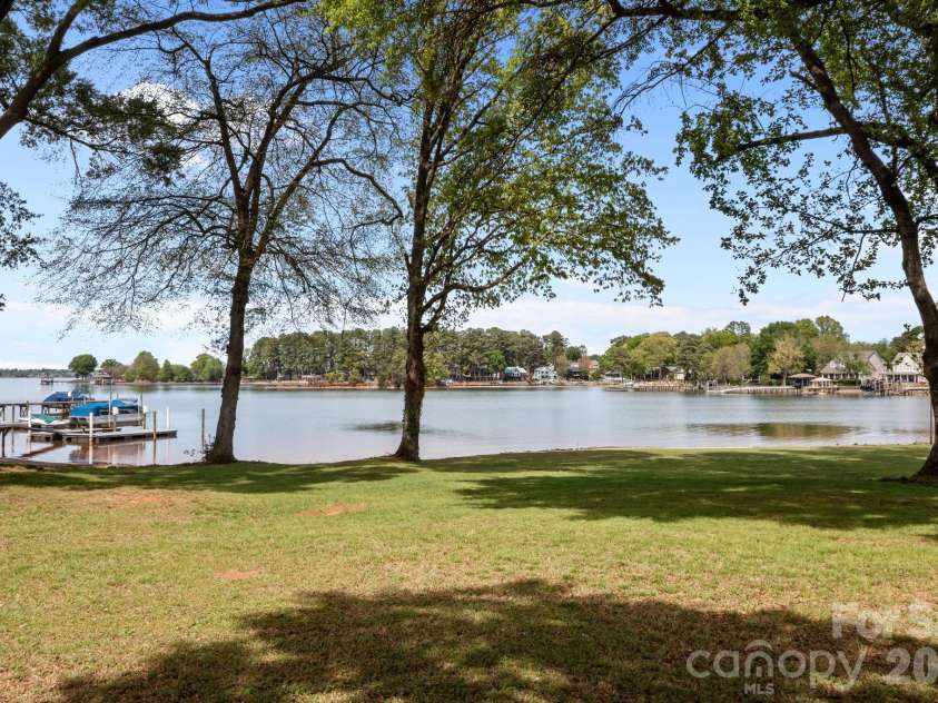 21422 Bethel Church Road, Cornelius, NC 28031.  MLS# CAR4365780, YatesRealty ID 9416. 