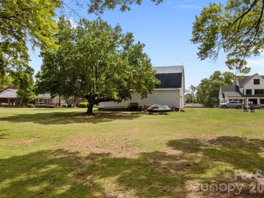 21422 Bethel Church Road, Cornelius, NC 28031.  MLS# CAR4365780, YatesRealty ID 9416. 
