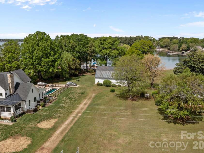 21422 Bethel Church Road, Cornelius, NC 28031.  MLS# CAR4365780, YatesRealty ID 9416. 