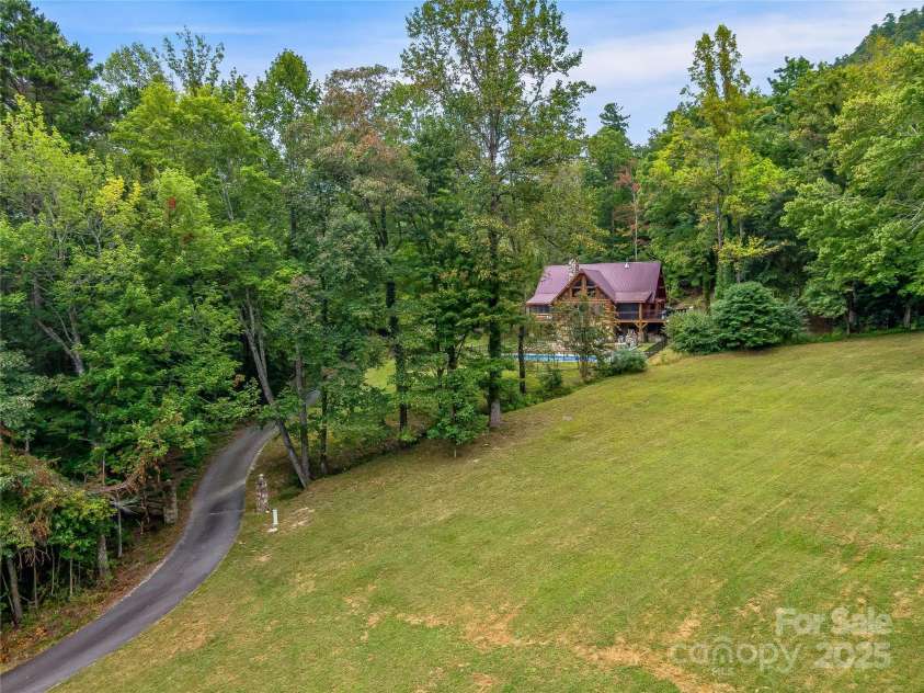 388 Hard To Find Drive, Brevard, NC 28712.  MLS# CAR4244778, YatesRealty ID 9416. 