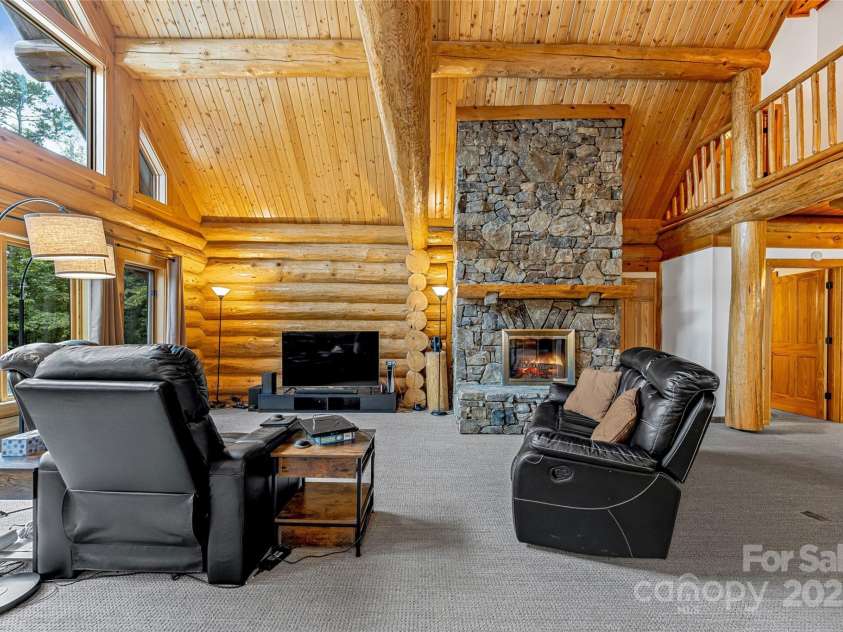 388 Hard To Find Drive, Brevard, NC 28712.  MLS# CAR4244778, YatesRealty ID 9416. 