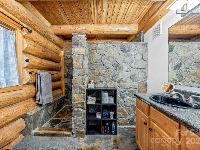 388 Hard To Find Drive, Brevard, NC 28712.  MLS# CAR4244778, YatesRealty ID 9416. 