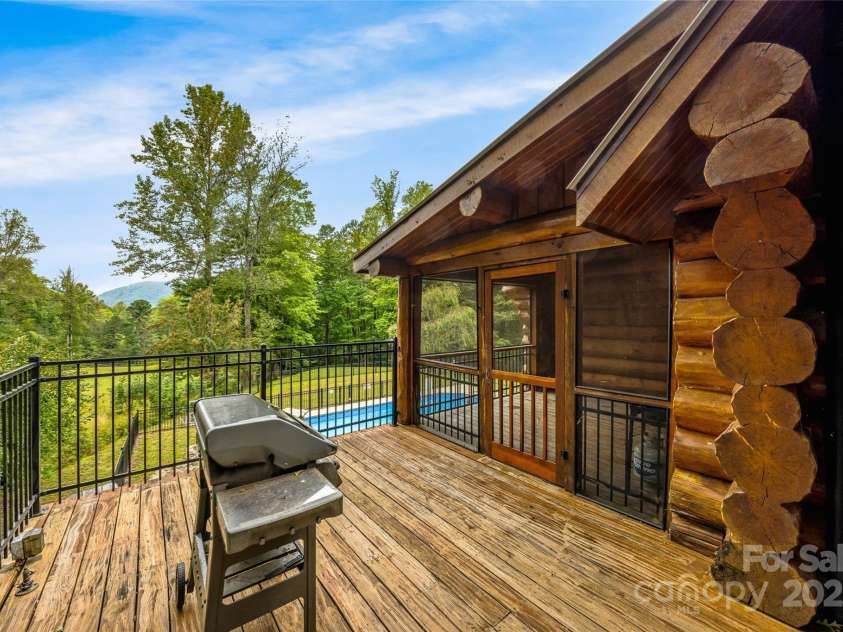 388 Hard To Find Drive, Brevard, NC 28712.  MLS# CAR4244778, YatesRealty ID 9416. 