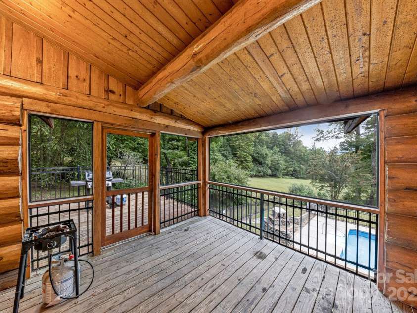 388 Hard To Find Drive, Brevard, NC 28712.  MLS# CAR4244778, YatesRealty ID 9416. 