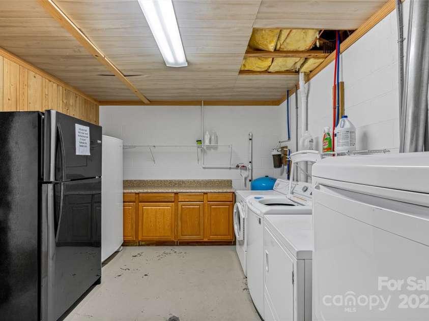 388 Hard To Find Drive, Brevard, NC 28712.  MLS# CAR4244778, YatesRealty ID 9416. 