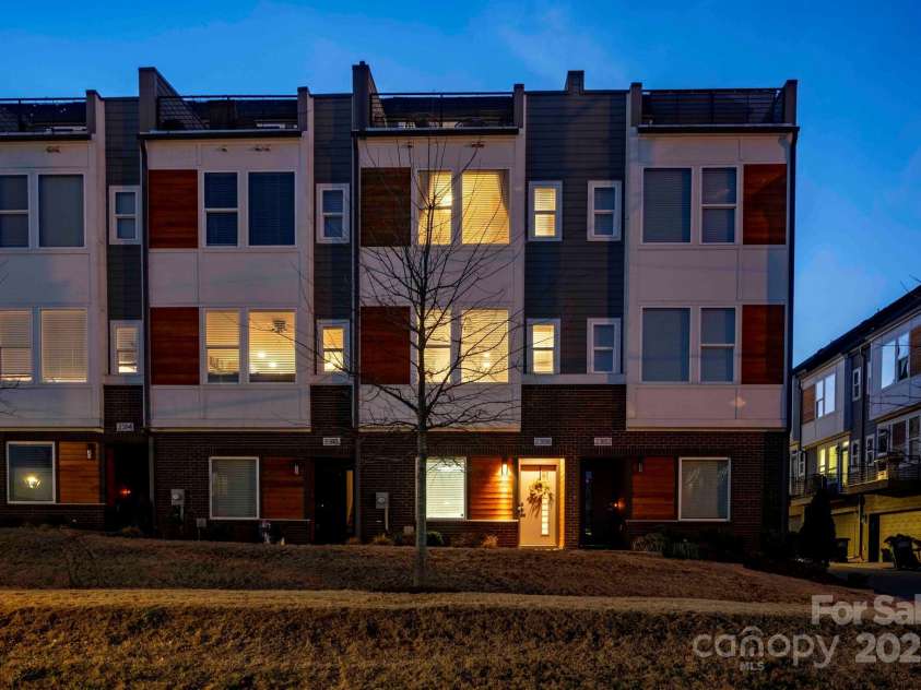 2306 Elizabeth Mill Place, Charlotte, NC 28208.  MLS# CAR4222302, YatesRealty ID 9417. 