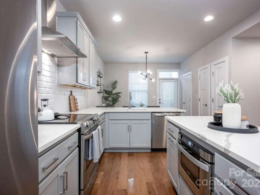 2306 Elizabeth Mill Place, Charlotte, NC 28208.  MLS# CAR4222302, YatesRealty ID 9417. 