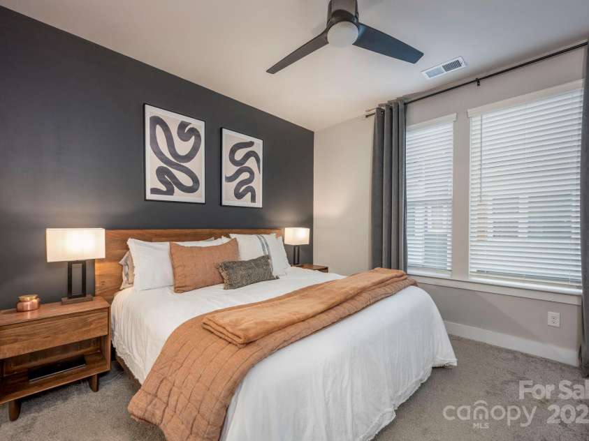 2306 Elizabeth Mill Place, Charlotte, NC 28208.  MLS# CAR4222302, YatesRealty ID 9417. 