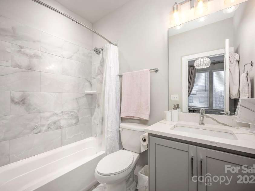 2306 Elizabeth Mill Place, Charlotte, NC 28208.  MLS# CAR4222302, YatesRealty ID 9417. 