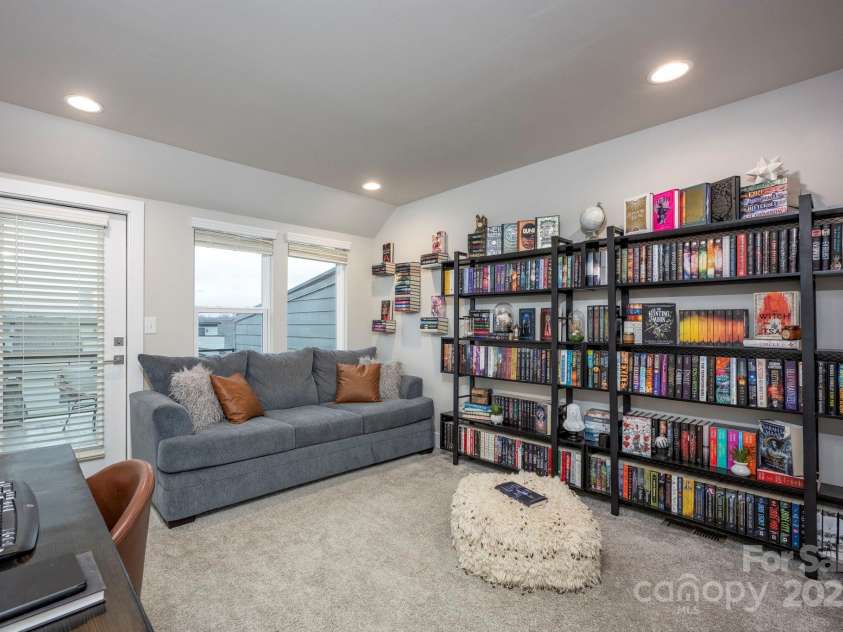 2306 Elizabeth Mill Place, Charlotte, NC 28208.  MLS# CAR4222302, YatesRealty ID 9417. 