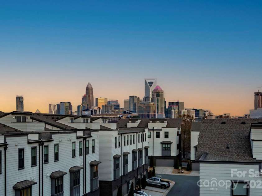 2306 Elizabeth Mill Place, Charlotte, NC 28208.  MLS# CAR4222302, YatesRealty ID 9417. 