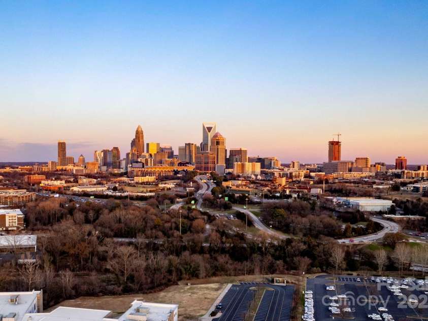 2306 Elizabeth Mill Place, Charlotte, NC 28208.  MLS# CAR4222302, YatesRealty ID 9417. 