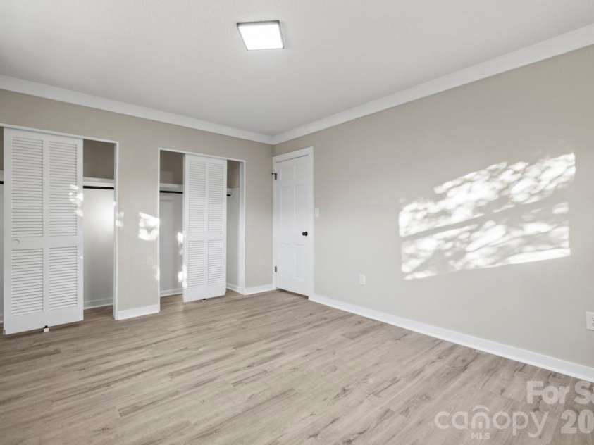 335 Eastcliff Drive, Concord, NC 28025.  MLS# CAR4366749, YatesRealty ID 9417. 
