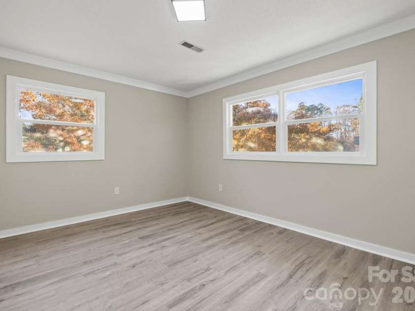 335 Eastcliff Drive, Concord, NC 28025.  MLS# CAR4366749, YatesRealty ID 9417. Secondary bed room