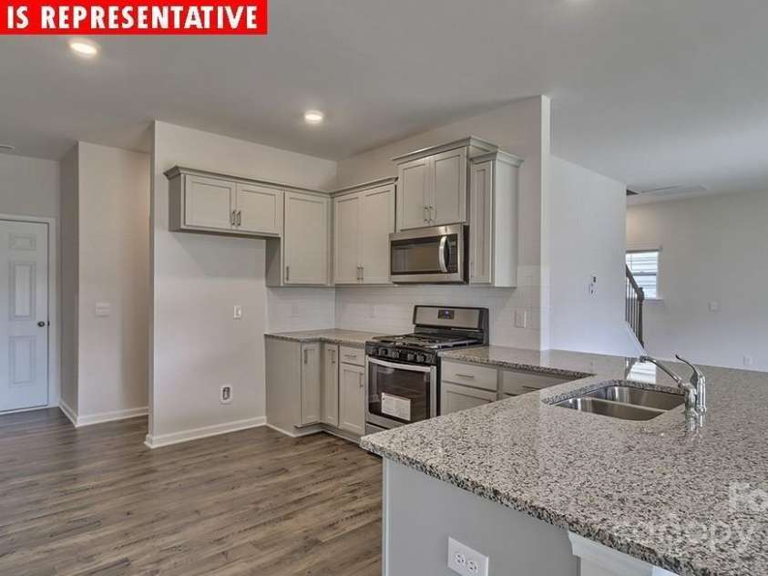 7115 Teague Drive, Gastonia, NC 28056.  MLS# CAR4242349, YatesRealty ID 9418. 