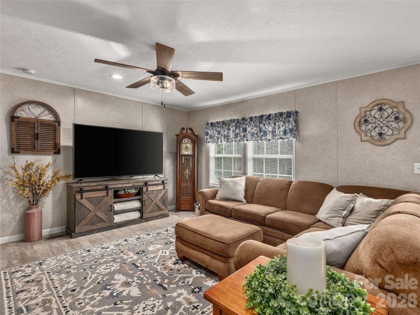 14400 Cruso Road, Canton, NC 28716.  MLS# CAR4346802, YatesRealty ID 9419. 