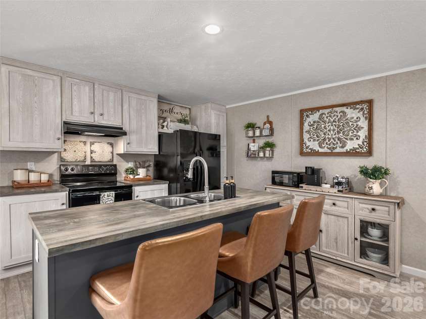 14400 Cruso Road, Canton, NC 28716.  MLS# CAR4346802, YatesRealty ID 9419. 