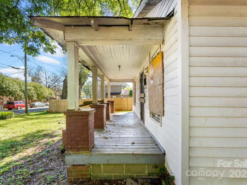 3444 Marvin Road, Charlotte, NC 28211.  MLS# CAR4190106, YatesRealty ID 942. 