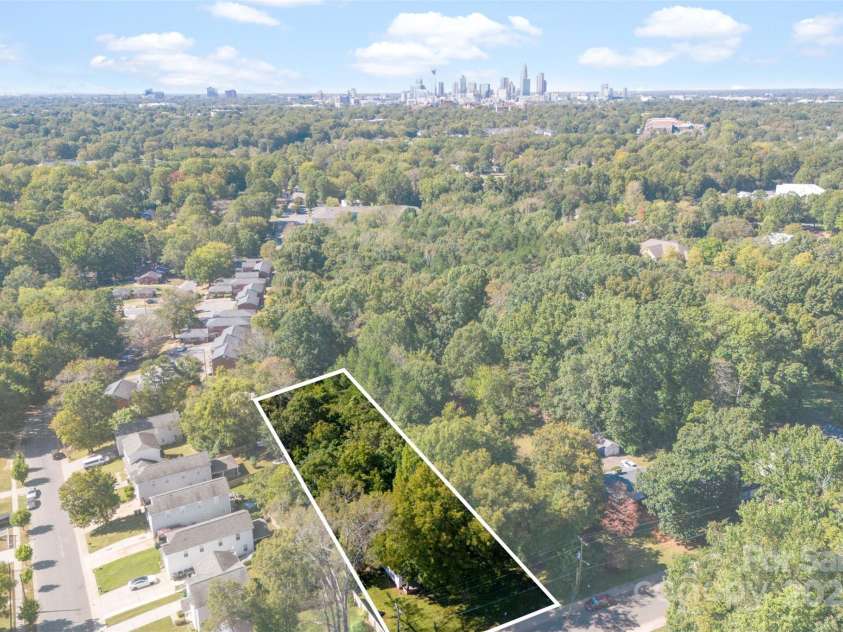 3444 Marvin Road, Charlotte, NC 28211.  MLS# CAR4190106, YatesRealty ID 942. 
