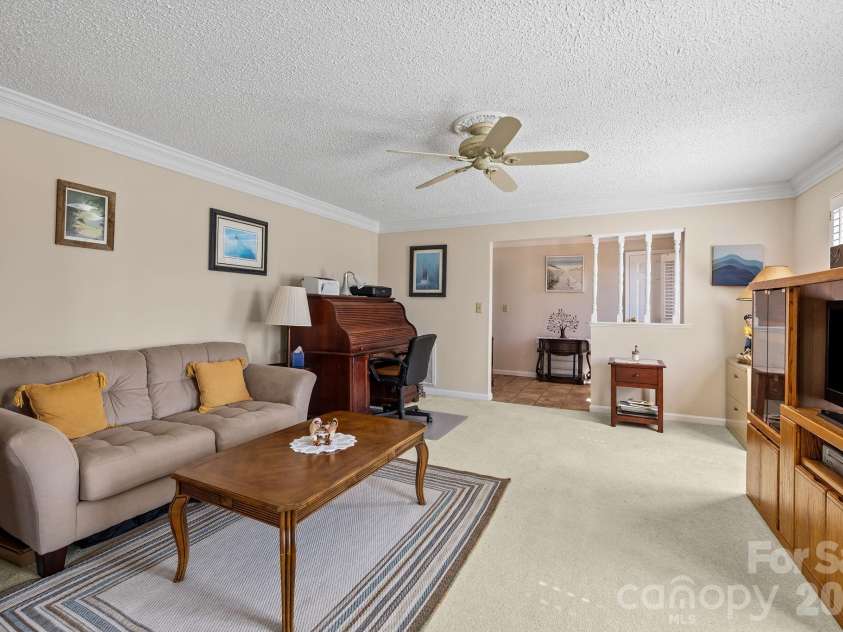401 Downing Drive, Kings Mountain, NC 28086.  MLS# CAR4359473, YatesRealty ID 9420. 