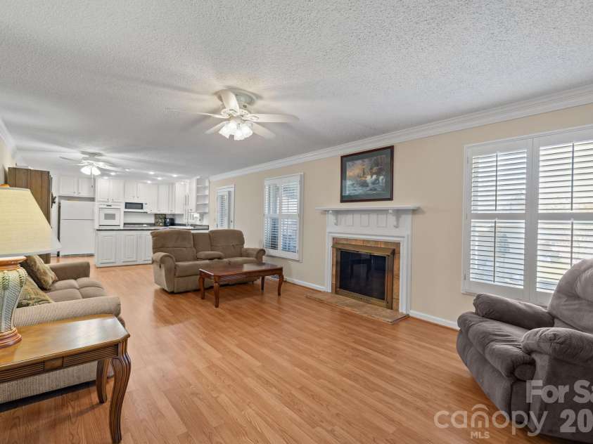 401 Downing Drive, Kings Mountain, NC 28086.  MLS# CAR4359473, YatesRealty ID 9420. 