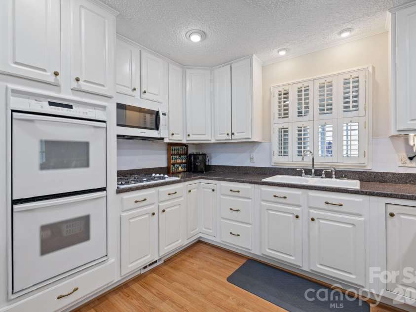 401 Downing Drive, Kings Mountain, NC 28086.  MLS# CAR4359473, YatesRealty ID 9420. 