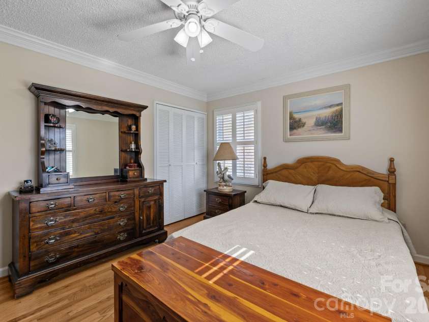 401 Downing Drive, Kings Mountain, NC 28086.  MLS# CAR4359473, YatesRealty ID 9420. 