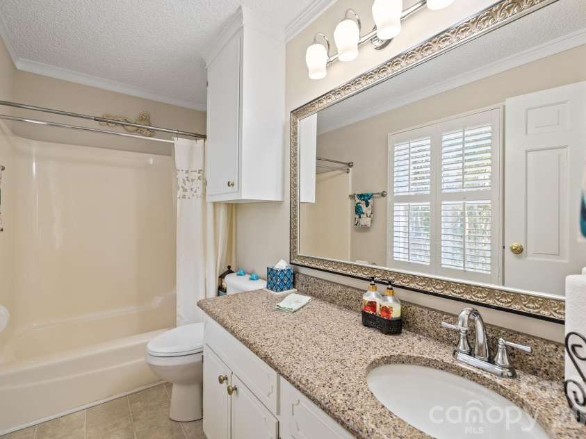 401 Downing Drive, Kings Mountain, NC 28086.  MLS# CAR4359473, YatesRealty ID 9420. 