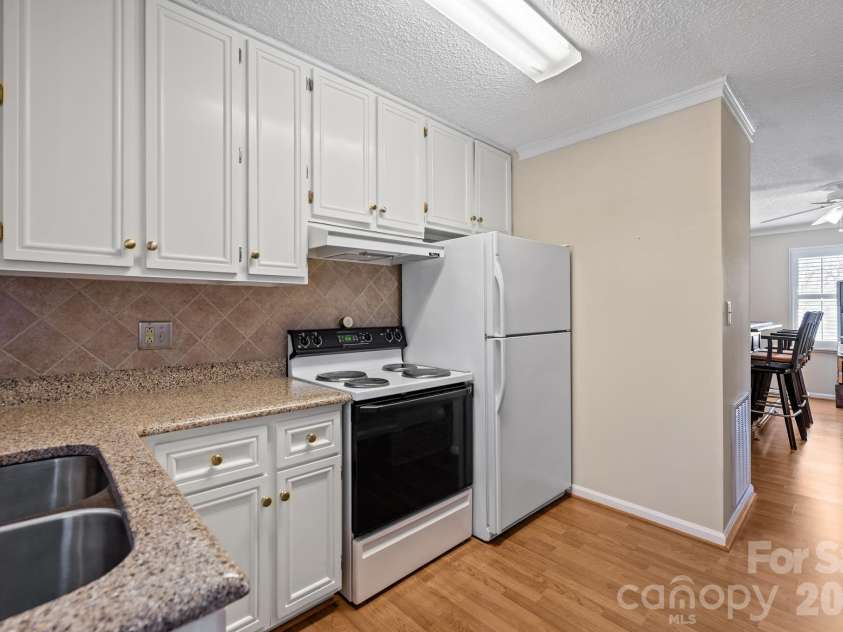 401 Downing Drive, Kings Mountain, NC 28086.  MLS# CAR4359473, YatesRealty ID 9420. 