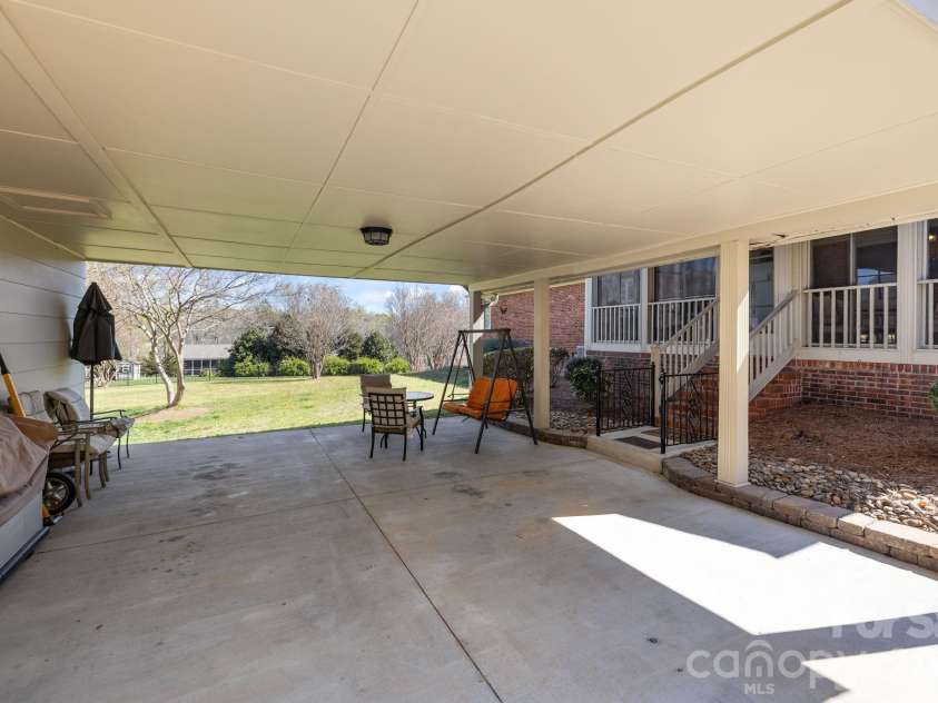 401 Downing Drive, Kings Mountain, NC 28086.  MLS# CAR4359473, YatesRealty ID 9420. 