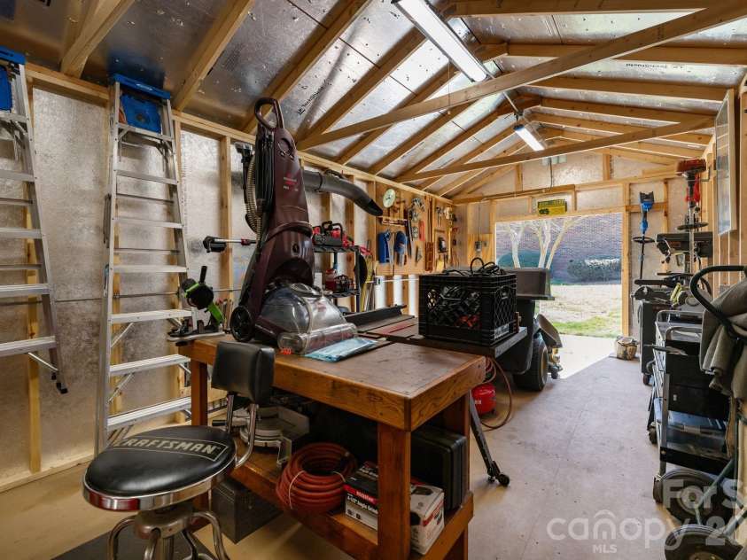 401 Downing Drive, Kings Mountain, NC 28086.  MLS# CAR4359473, YatesRealty ID 9420. 