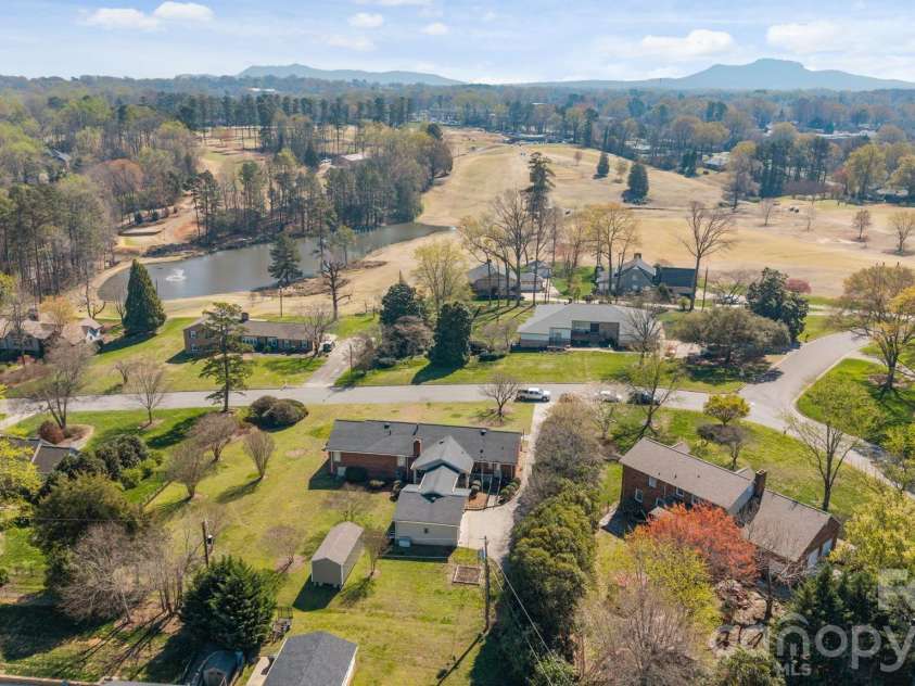 401 Downing Drive, Kings Mountain, NC 28086.  MLS# CAR4359473, YatesRealty ID 9420. 