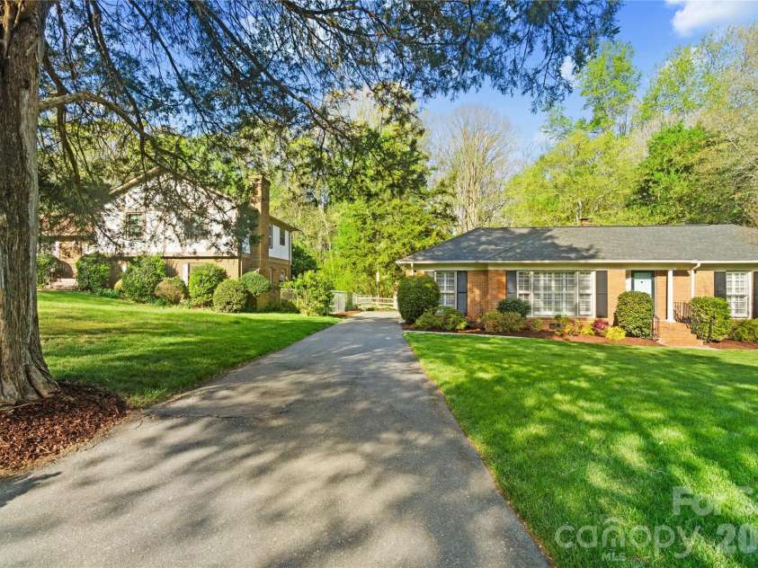 138 Dovershire Road, Charlotte, NC 28270.  MLS# CAR4364678, YatesRealty ID 9421. 