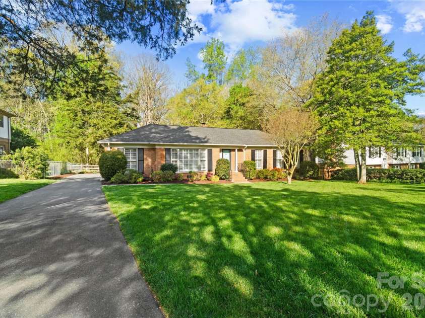 138 Dovershire Road, Charlotte, NC 28270.  MLS# CAR4364678, YatesRealty ID 9421. 