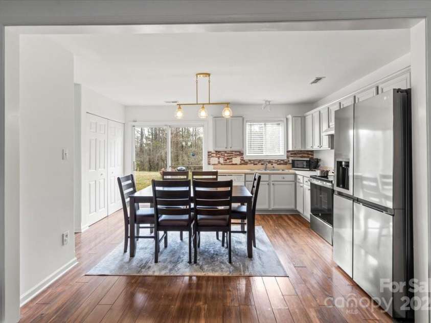 10337 Hugue Way, Charlotte, NC 28214.  MLS# CAR4226522, YatesRealty ID 9422. 