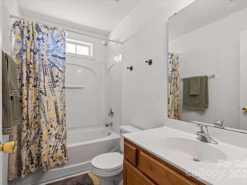 10337 Hugue Way, Charlotte, NC 28214.  MLS# CAR4226522, YatesRealty ID 9422. 