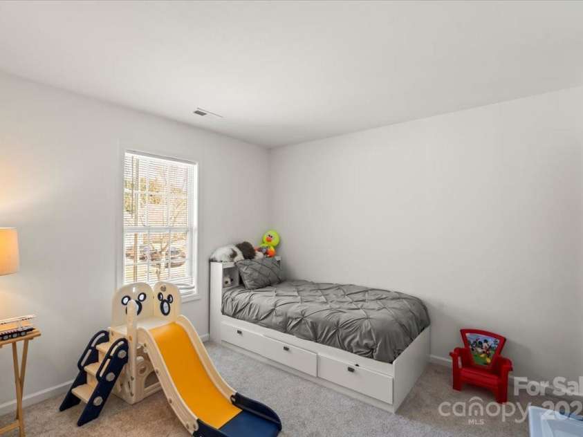 10337 Hugue Way, Charlotte, NC 28214.  MLS# CAR4226522, YatesRealty ID 9422. Thrid Bedroom walkin Closet