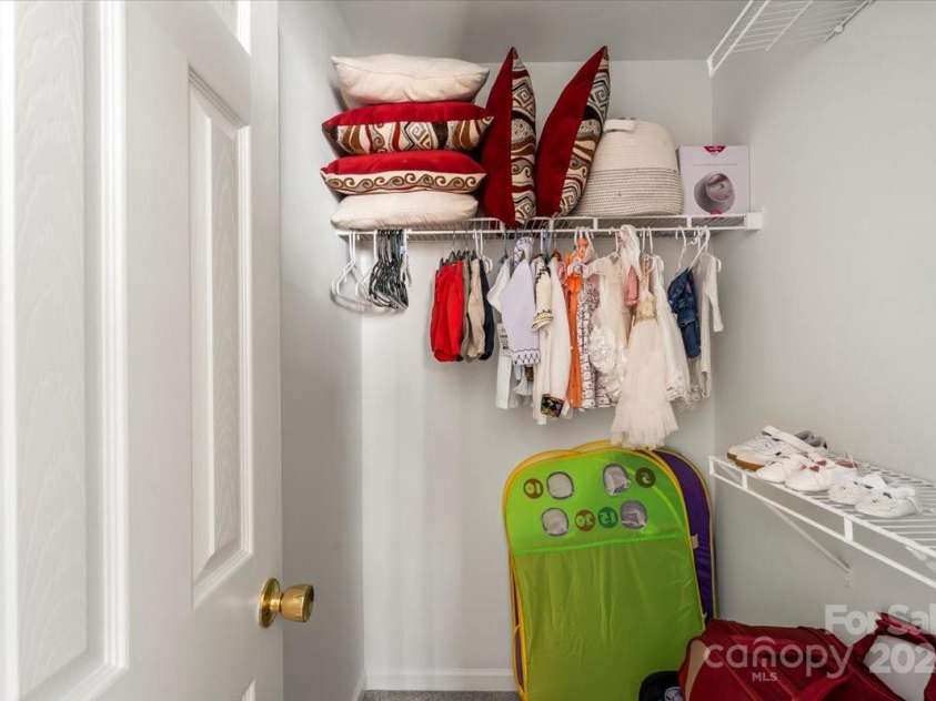 10337 Hugue Way, Charlotte, NC 28214.  MLS# CAR4226522, YatesRealty ID 9422. Thrid Bedroom walkin Closet