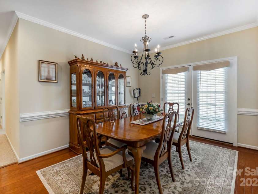 4015 Broadview Lane, Gastonia, NC 28056.  MLS# CAR4248590, YatesRealty ID 9424. 