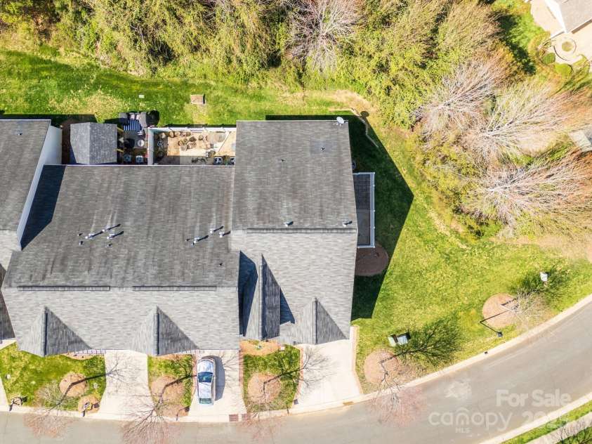 4015 Broadview Lane, Gastonia, NC 28056.  MLS# CAR4248590, YatesRealty ID 9424. 