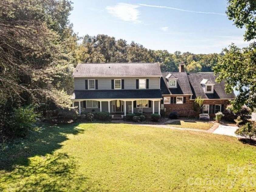 10 Riverview Circle, Granite Falls, NC 28630.  MLS# CAR4310334, YatesRealty ID 9426. 