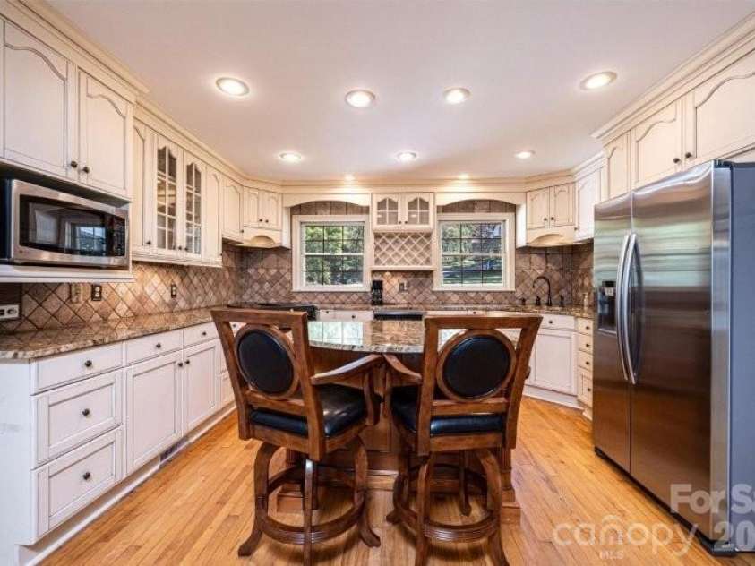 10 Riverview Circle, Granite Falls, NC 28630.  MLS# CAR4310334, YatesRealty ID 9426. 