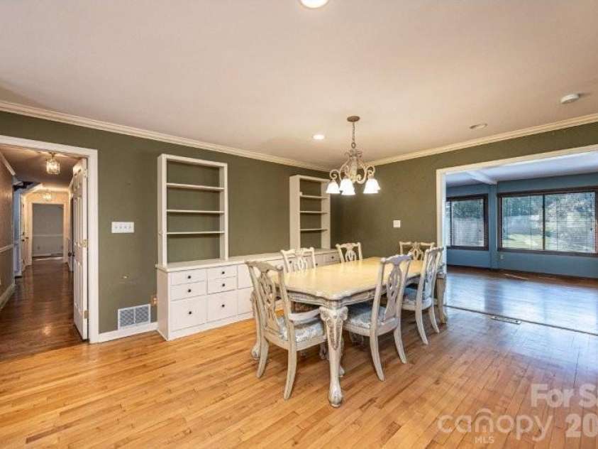 10 Riverview Circle, Granite Falls, NC 28630.  MLS# CAR4310334, YatesRealty ID 9426. 